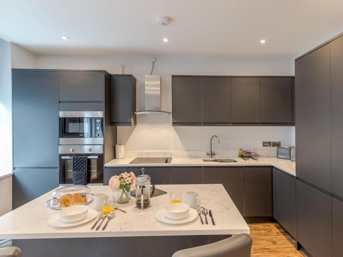 Pass The Keys 5A One Bedroom Modern Town Centre Apartment Shrewsbury Esterno foto