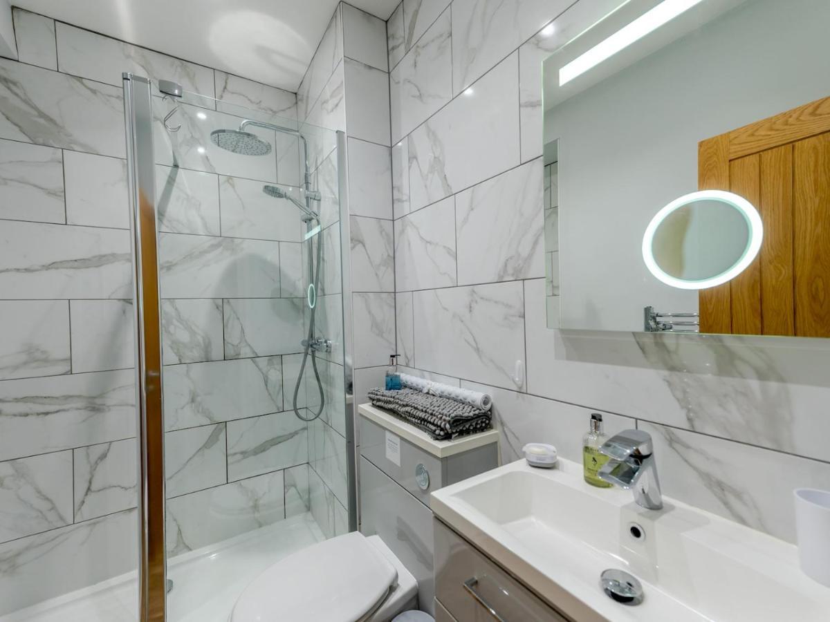 Pass The Keys 5A One Bedroom Modern Town Centre Apartment Shrewsbury Esterno foto